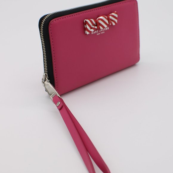 Marc Jacobs Candy Bow Zip Around Wallet - Picture 2 of 4